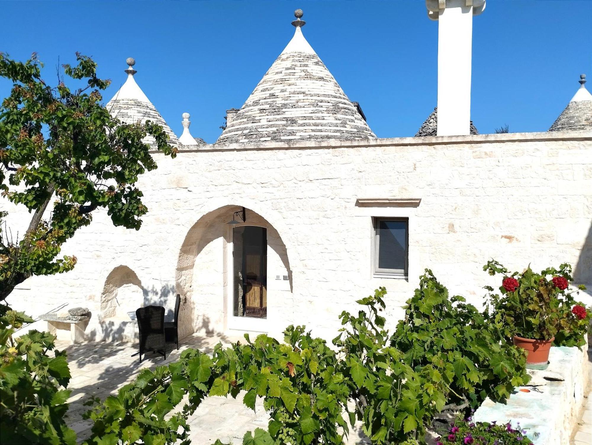 Borgo San Francesco Villa Locorotondo Exterior photo