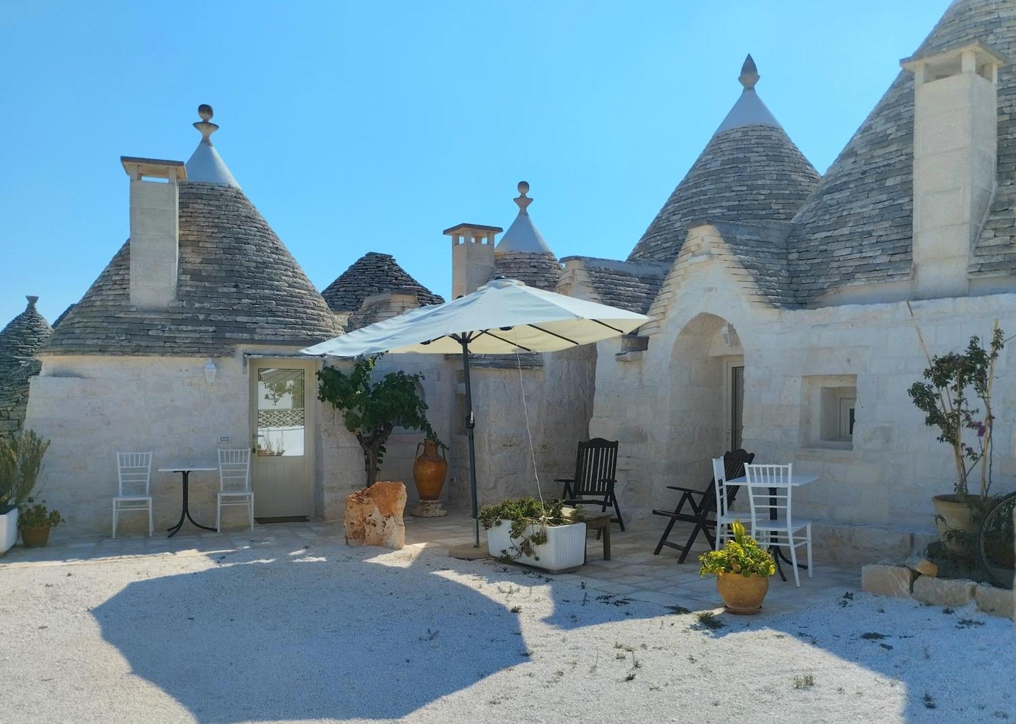 Borgo San Francesco Villa Locorotondo Exterior photo
